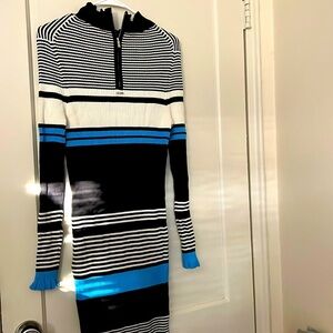 NWT long sleeve maxi dress with slit size: XL INT